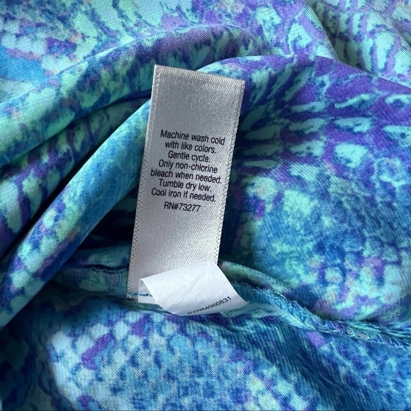 Jennifer Lopez Snake Print Dolman Sleeve Top Blue Green Flowy Women’s Size L - Picture 12 of 14